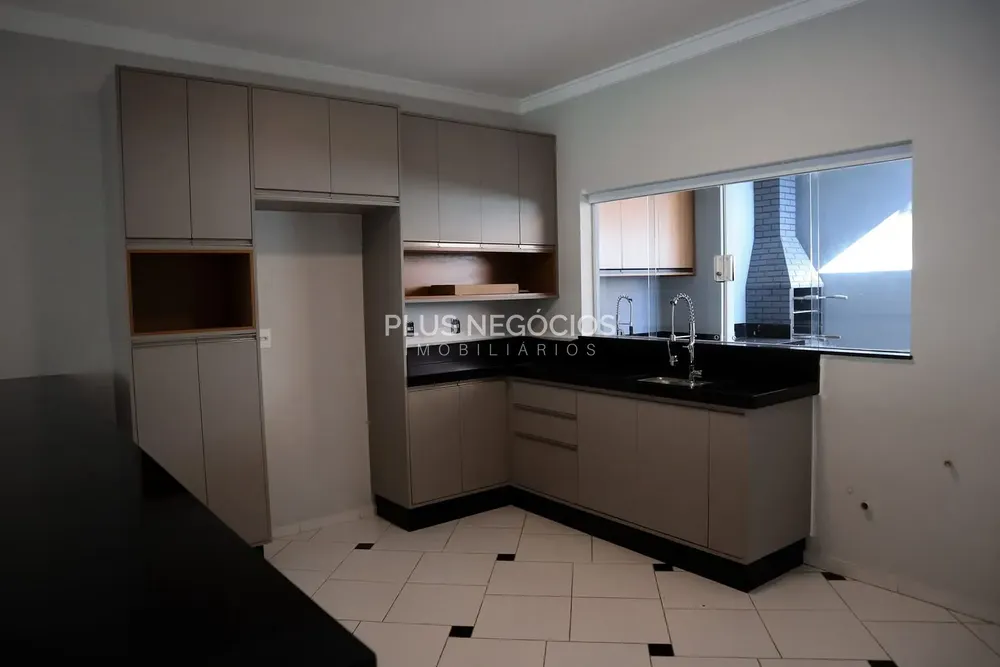 Casa, 3 quartos, 200 m² - Foto 4