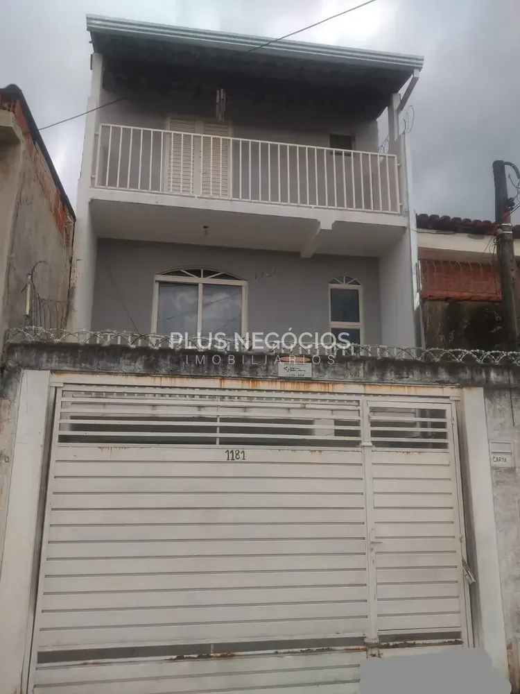 Casa, 3 quartos, 200 m² - Foto 1