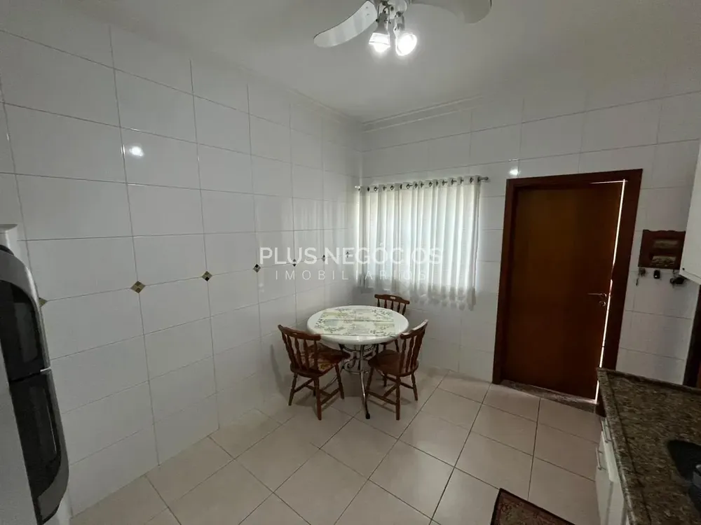 Casa, 3 quartos, 278 m² - Foto 6