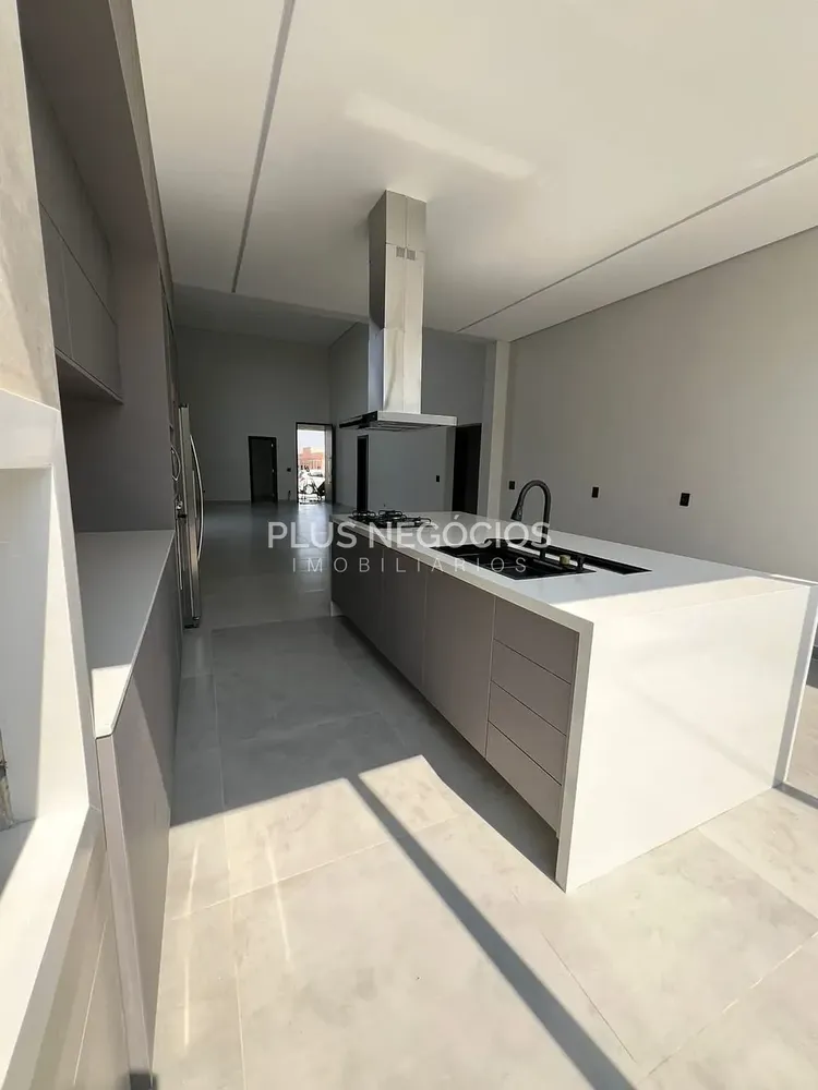 Casa, 3 quartos, 325 m² - Foto 4