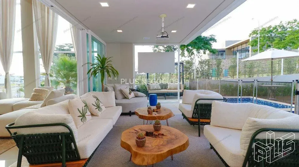 Casa, 3 quartos, 438 m² - Foto 1