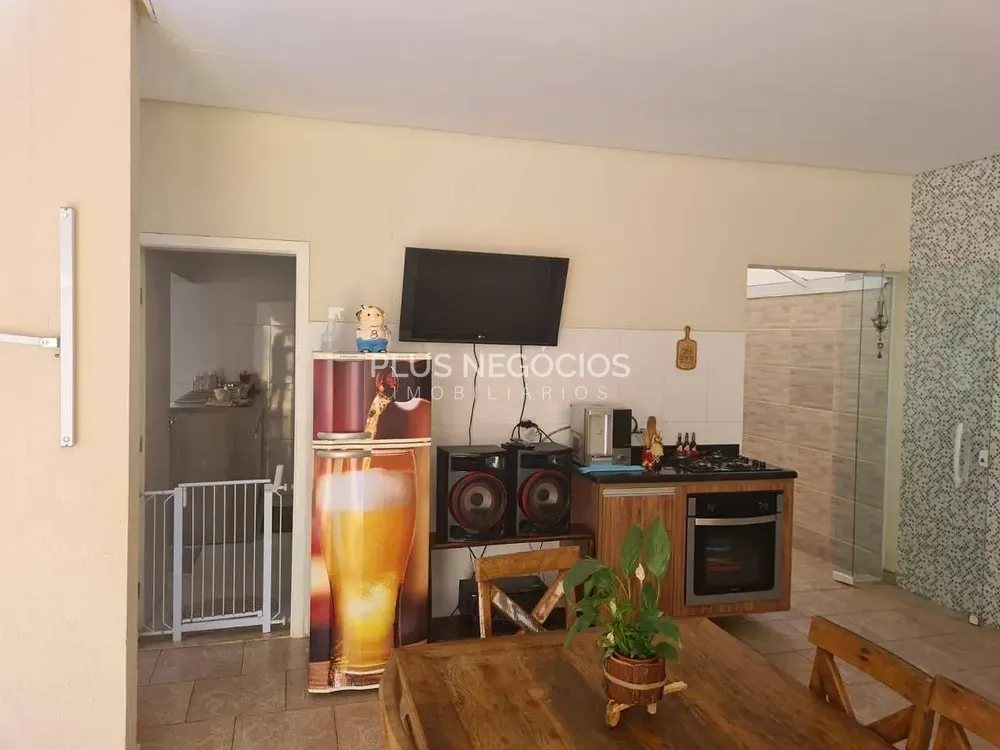 Casa, 3 quartos, 276 m² - Foto 2