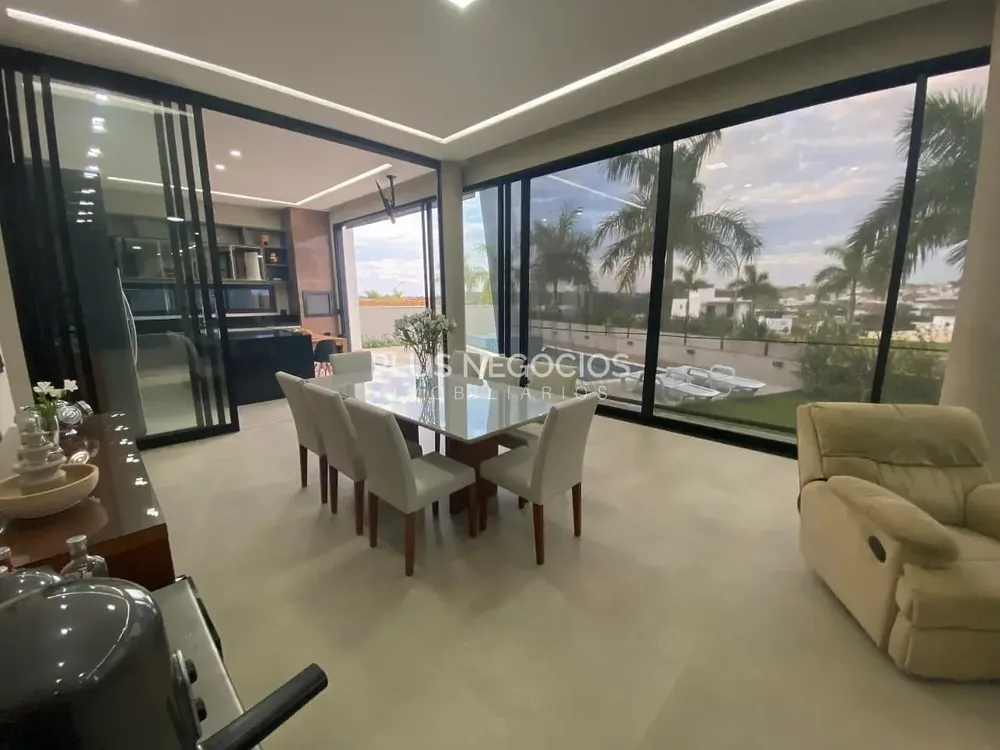 Casa, 3 quartos, 274 m² - Foto 2