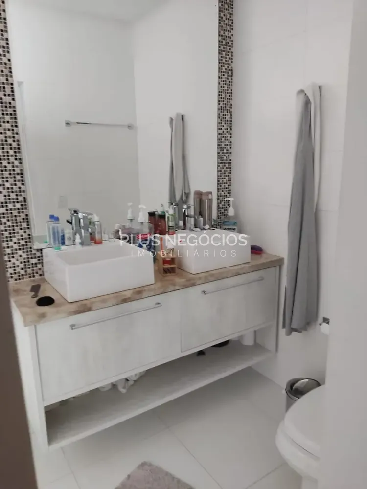 Casa, 3 quartos, 242 m² - Foto 5