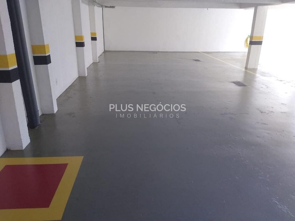 Apartamento à venda com 2 quartos, 62m² - Foto 3