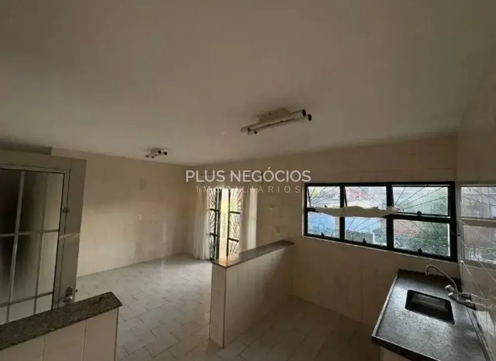 Casa, 3 quartos, 249 m² - Foto 1