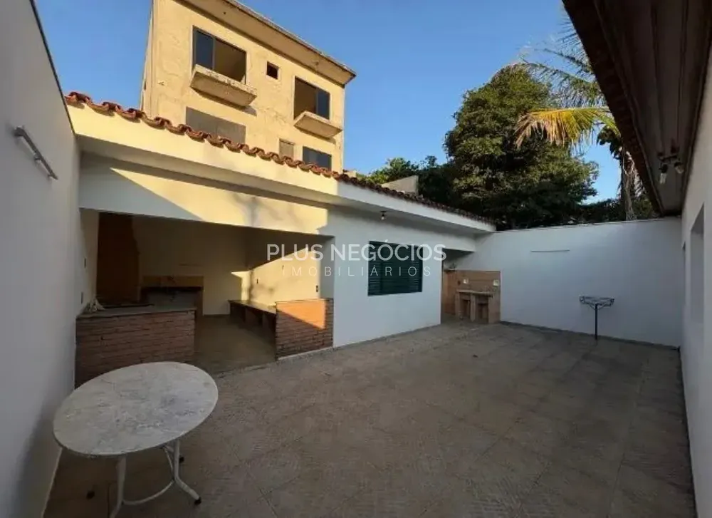 Casa, 3 quartos, 249 m² - Foto 8