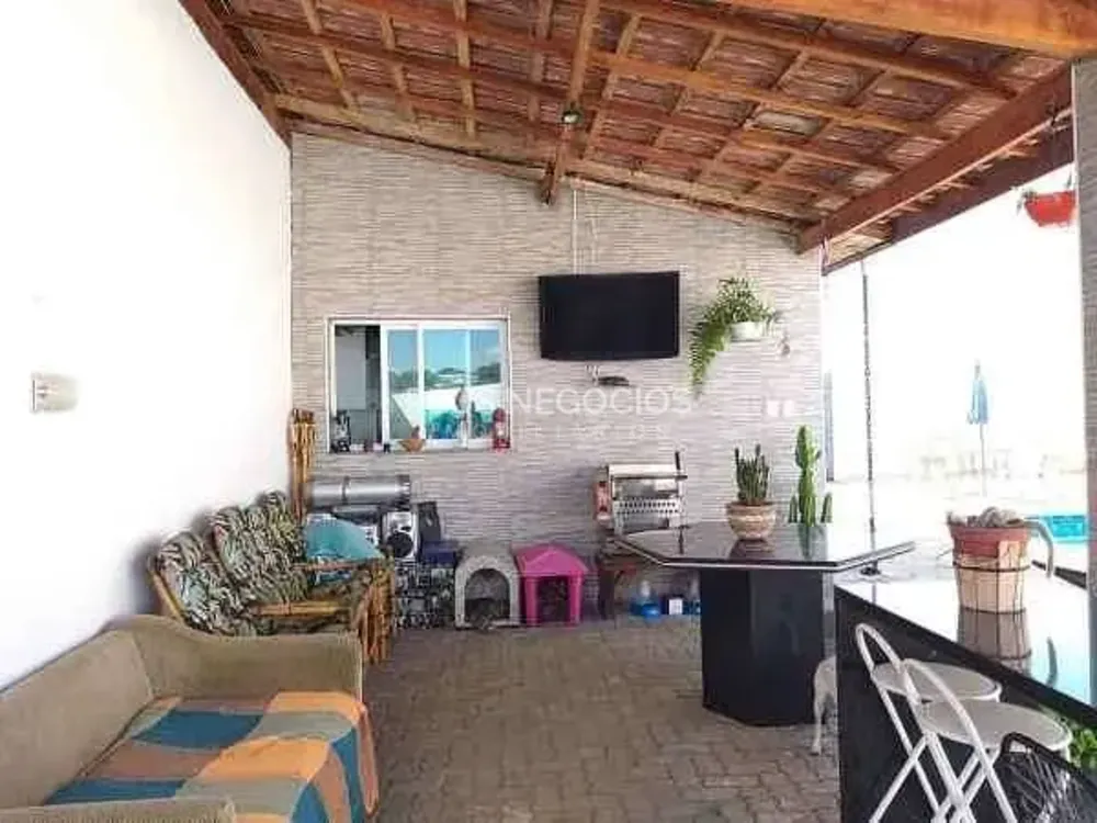 Casa, 3 quartos, 200 m² - Foto 1