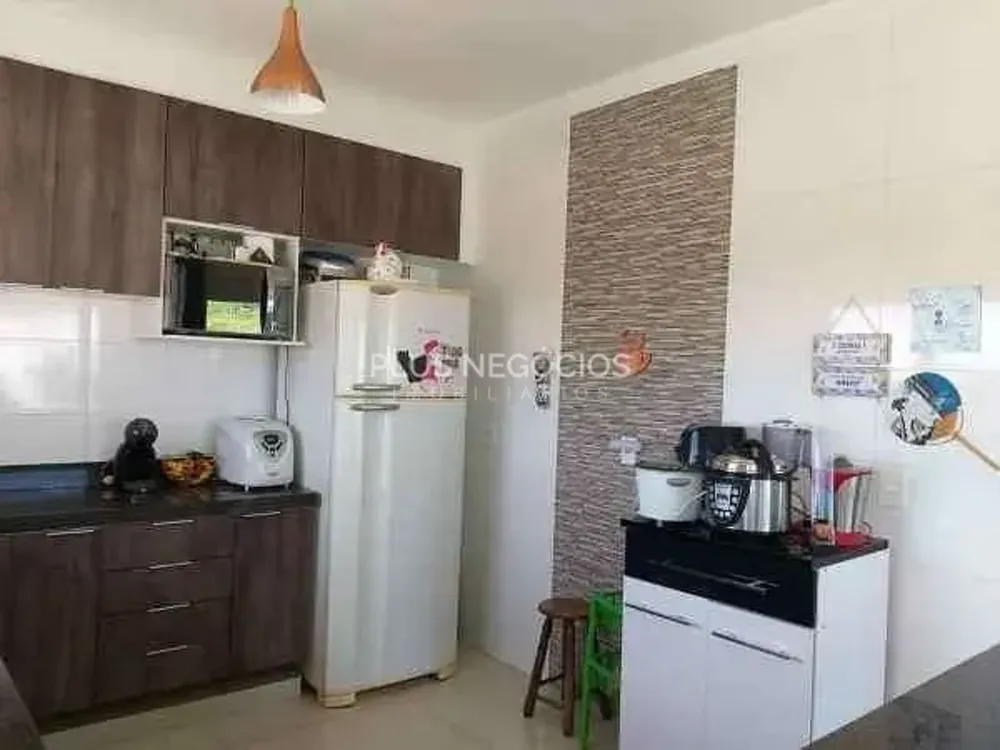 Casa, 3 quartos, 200 m² - Foto 2