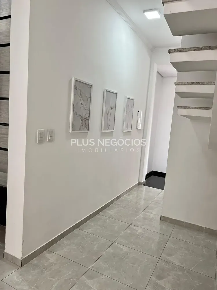 Casa, 3 quartos, 199 m² - Foto 2