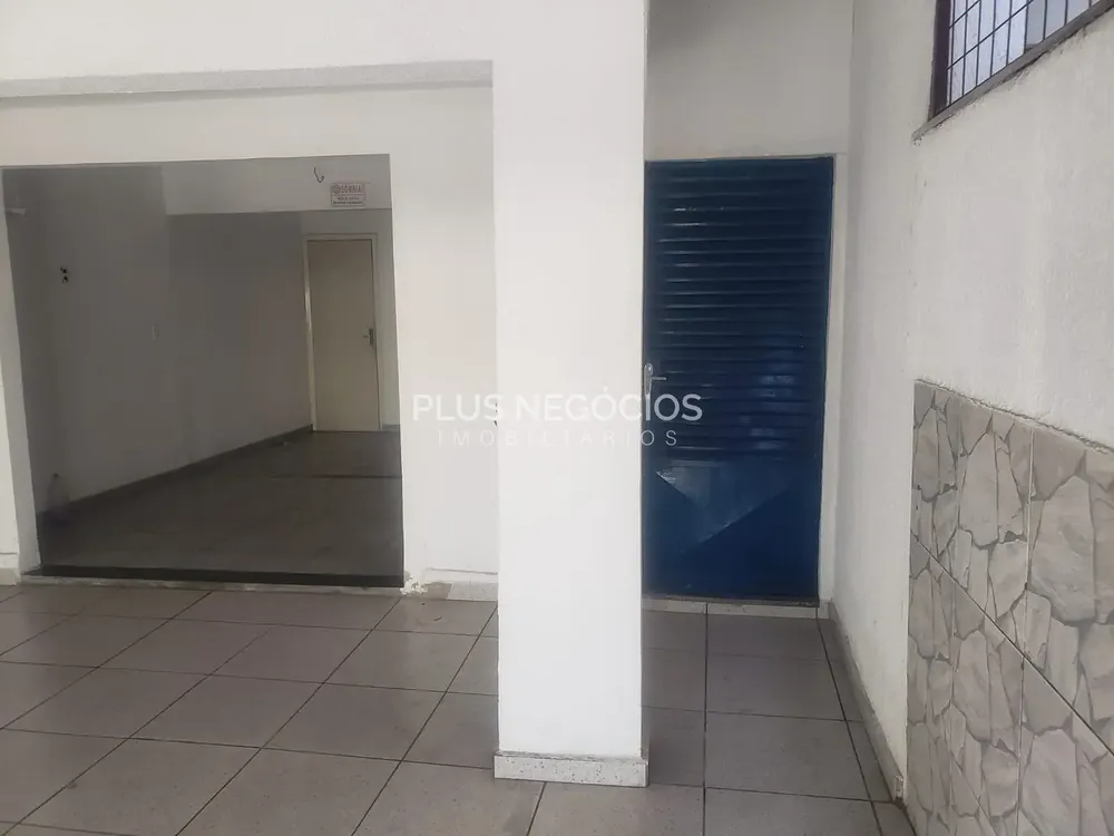 Casa, 1 quarto, 200 m² - Foto 2