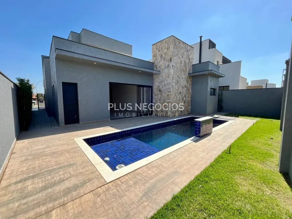 Casa, 3 quartos, 243 m² - Foto 2