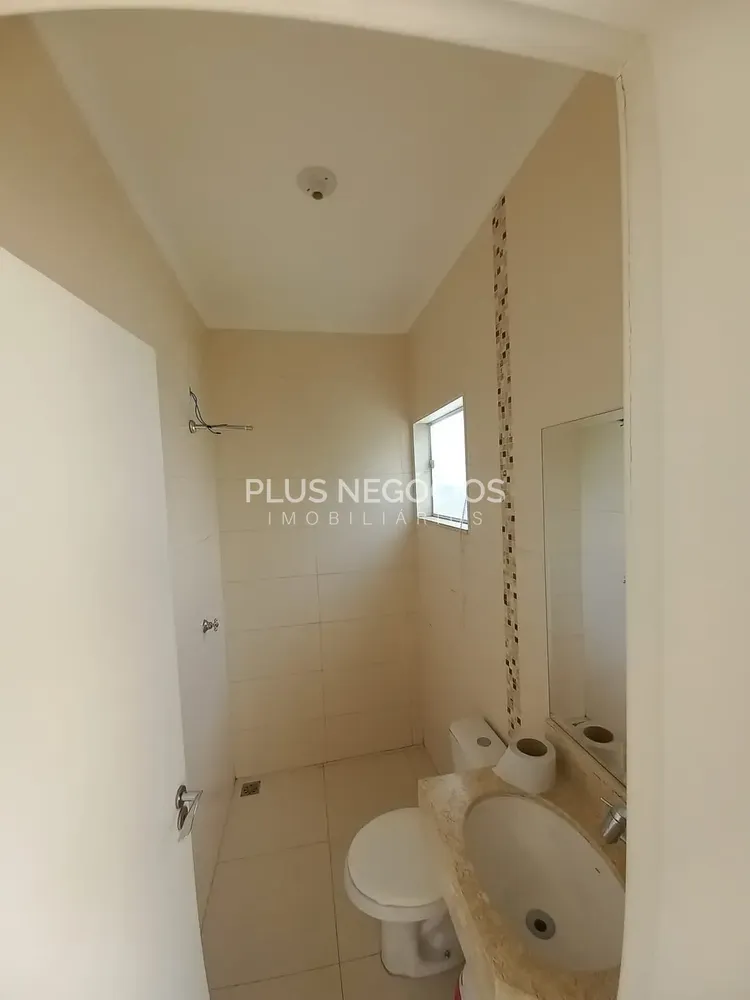 Casa, 3 quartos, 244 m² - Foto 2