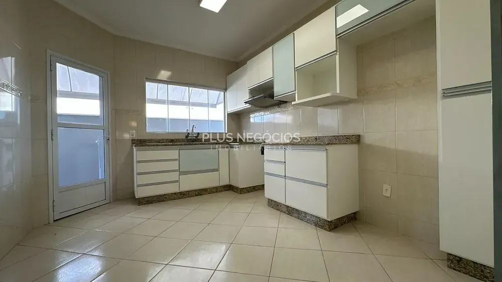 Casa, 3 quartos, 225 m² - Foto 5