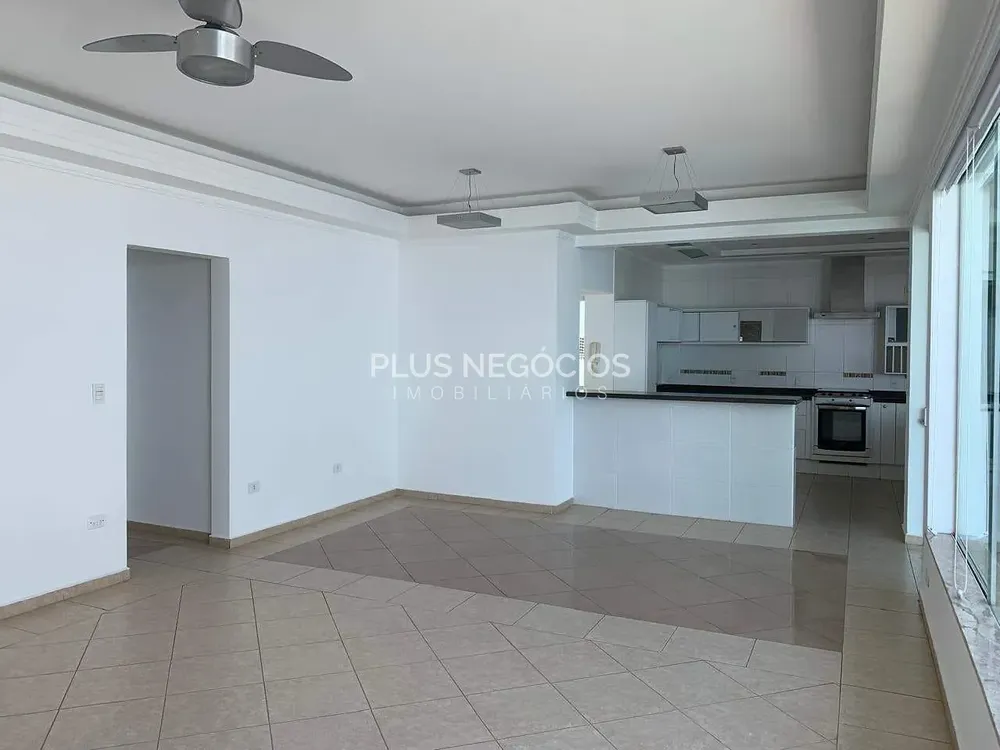 Casa, 3 quartos, 329 m² - Foto 3