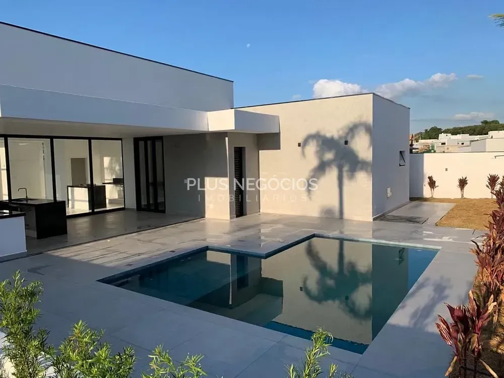 Casa, 3 quartos, 244 m² - Foto 1