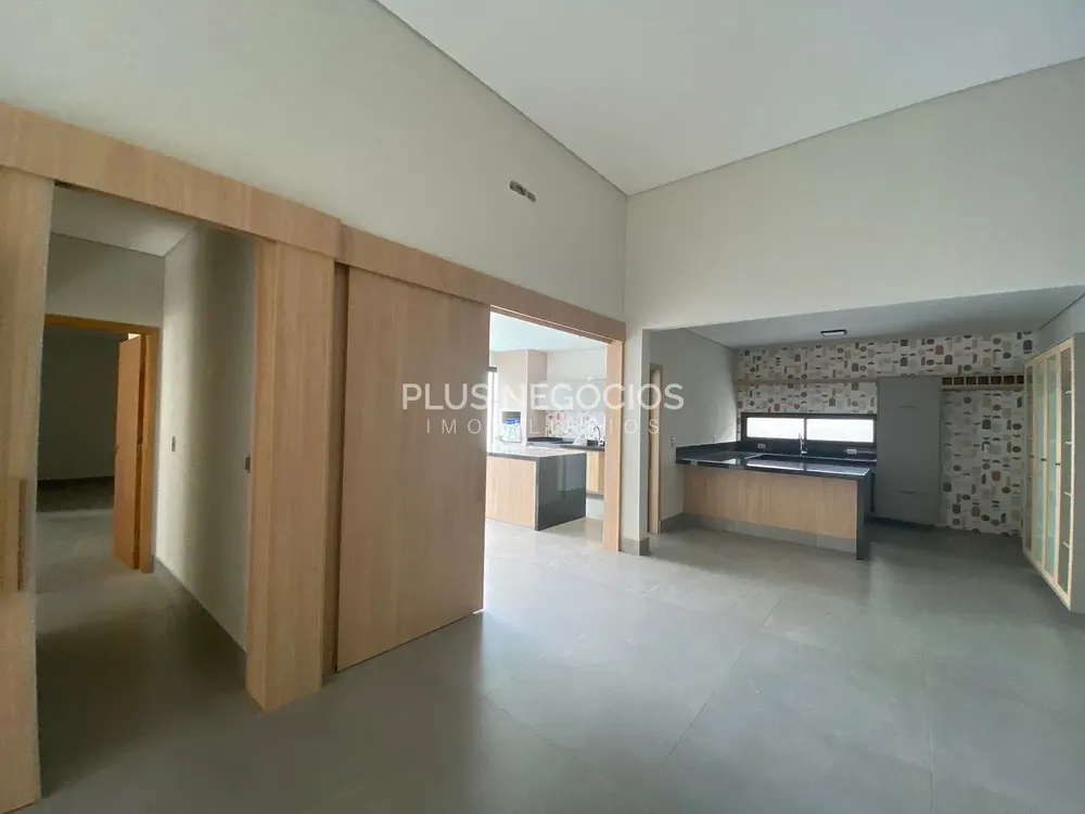 Casa, 3 quartos, 250 m² - Foto 1