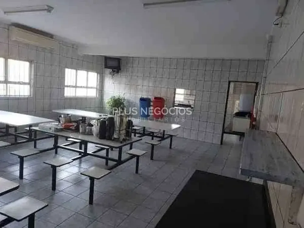 Depósito-Galpão, 2800 m² - Foto 1