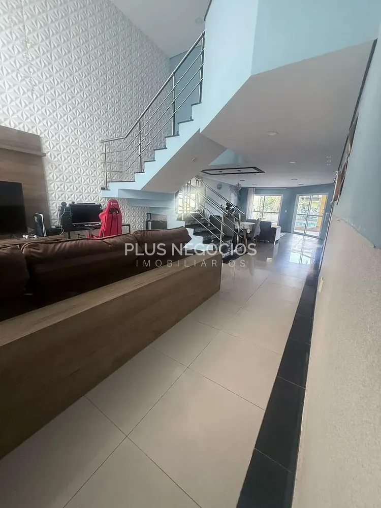 Casa, 4 quartos, 310 m² - Foto 2