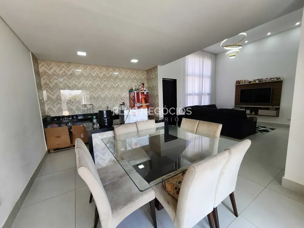 Casa, 3 quartos, 198 m² - Foto 4