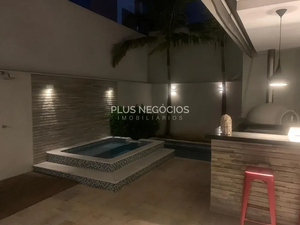 Casa, 3 quartos, 250 m² - Foto 1