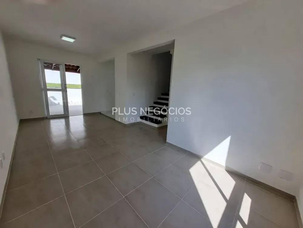 Casa, 3 quartos, 75 m² - Foto 1