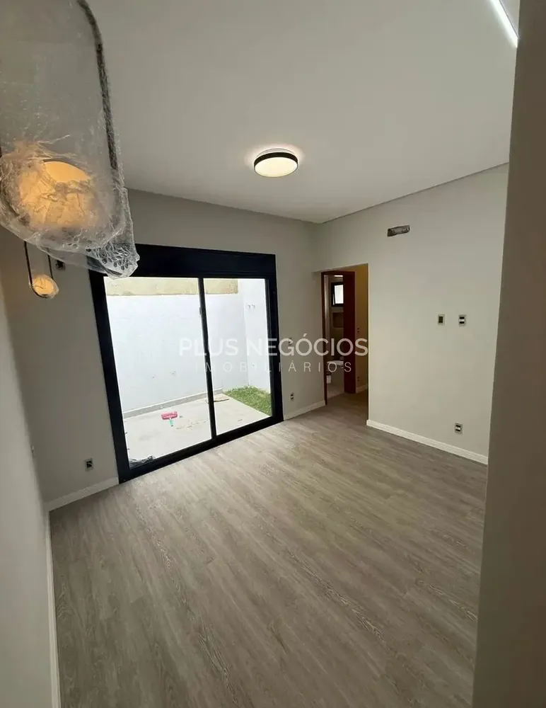 Casa, 3 quartos, 204 m² - Foto 1