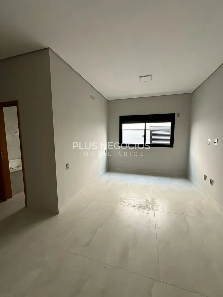 Casa, 3 quartos, 250 m² - Foto 4