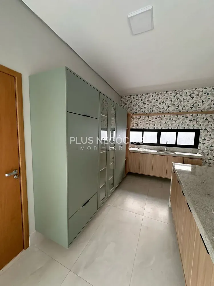 Casa, 3 quartos, 250 m² - Foto 6