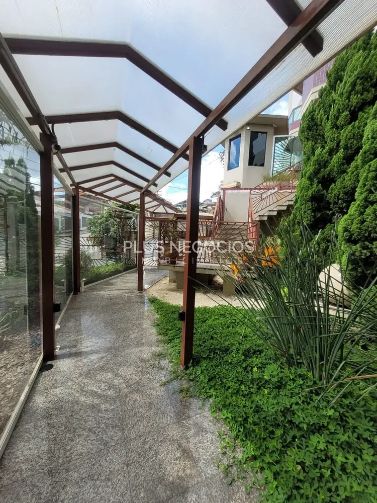 Apartamento, 3 quartos, 224 m² - Foto 1