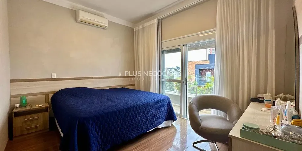 Casa, 4 quartos, 296 m² - Foto 3