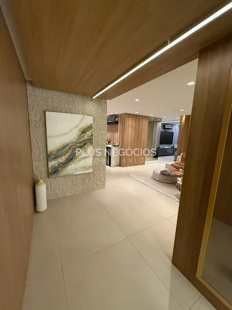 Apartamento, 3 quartos, 220 m² - Foto 2