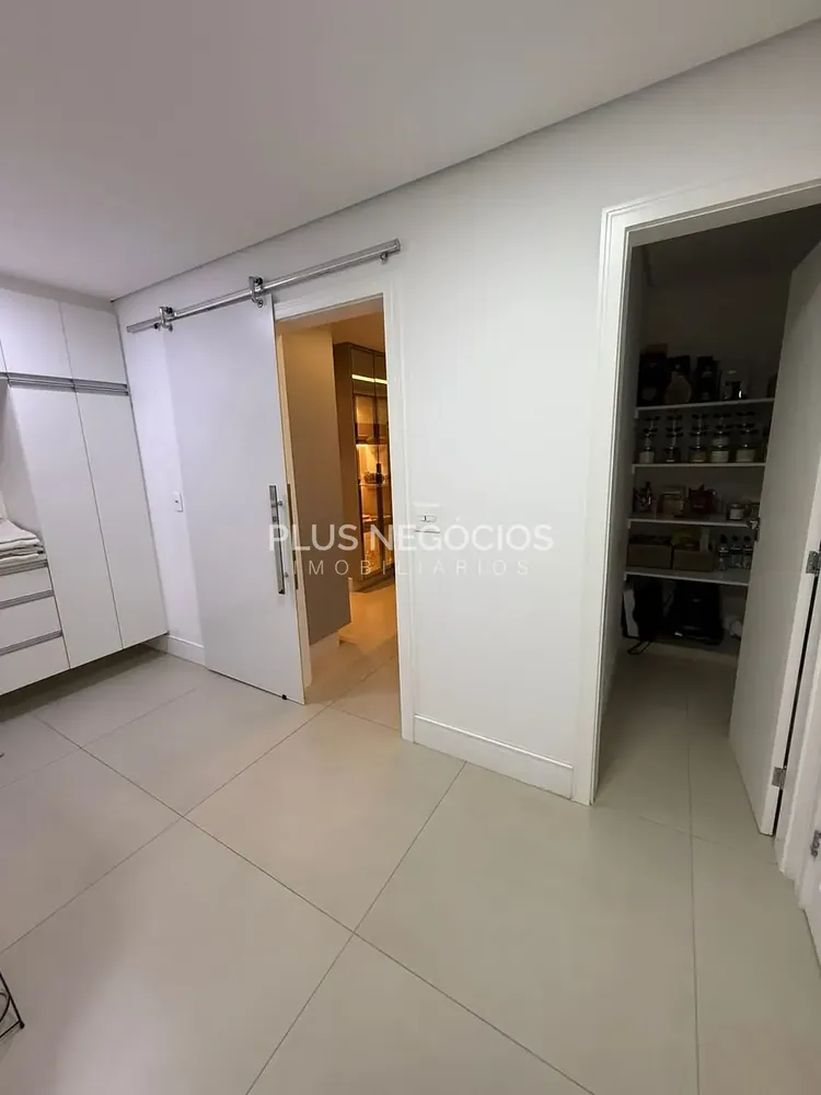 Apartamento, 3 quartos, 220 m² - Foto 5