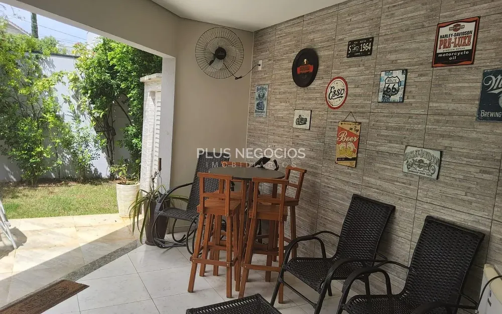 Casa, 3 quartos, 186 m² - Foto 2