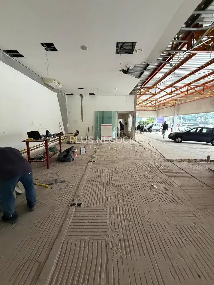 Loja-Salão, 1000 m² - Foto 2