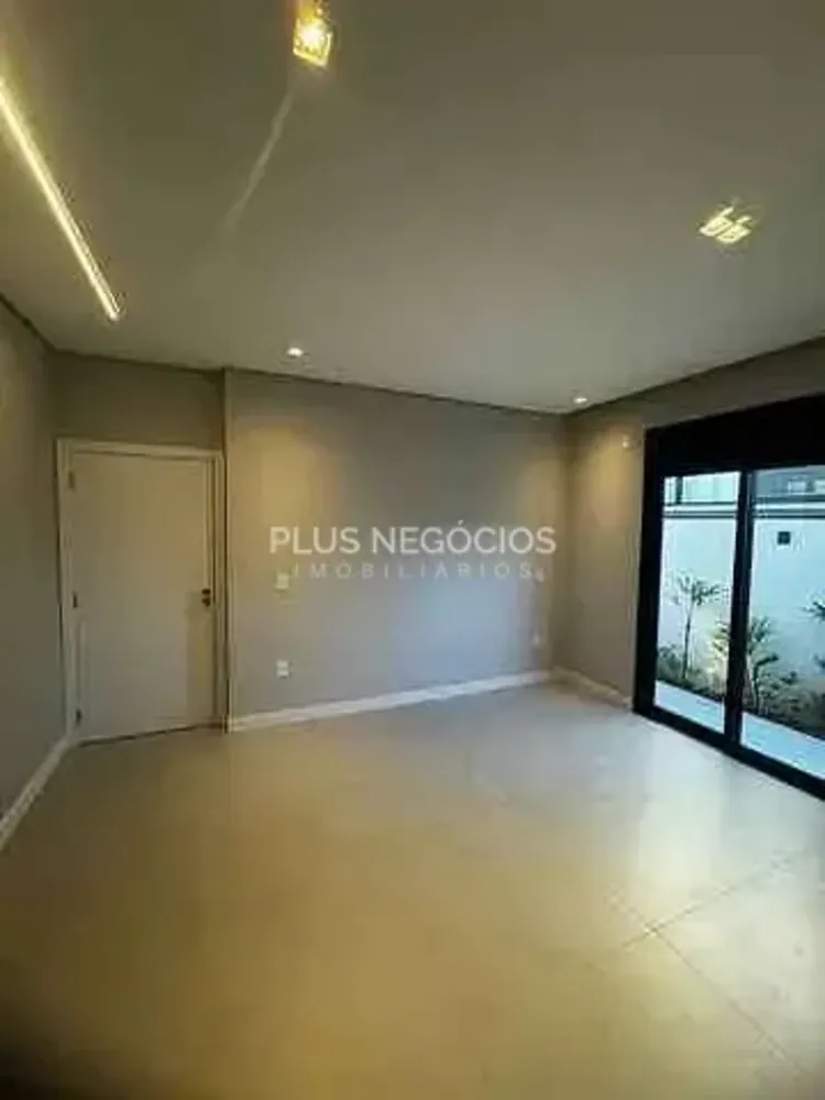 Casa, 3 quartos, 250 m² - Foto 1