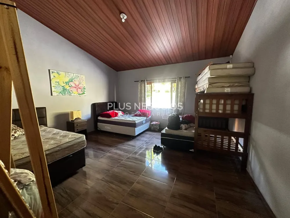 Chácara, 3 quartos, 2000 m² - Foto 1
