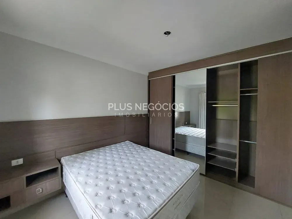 Casa, 3 quartos, 325 m² - Foto 1