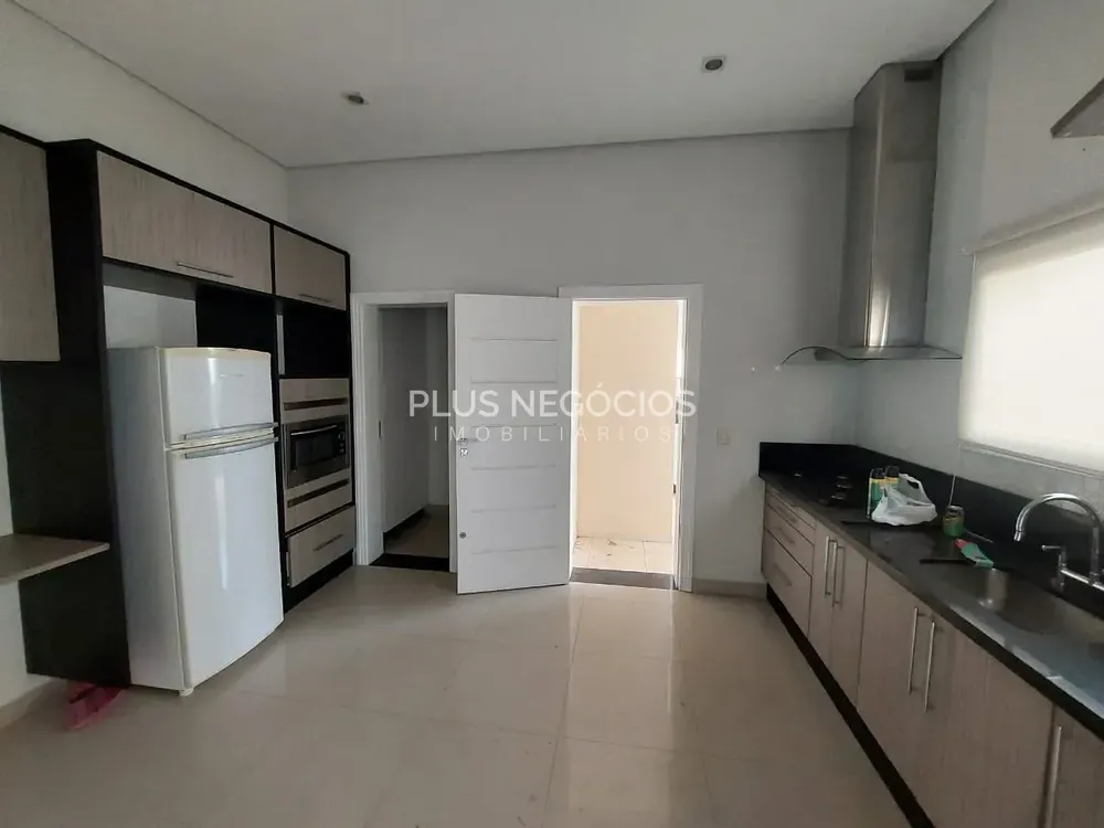 Casa, 3 quartos, 325 m² - Foto 2