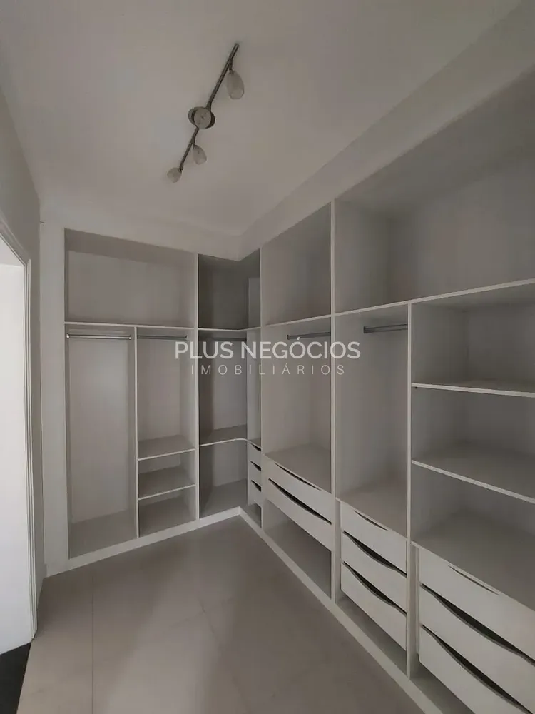 Casa, 3 quartos, 325 m² - Foto 8