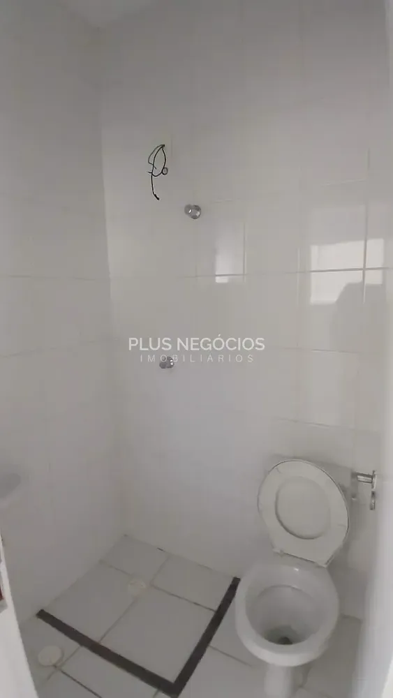 Casa, 4 quartos, 228 m² - Foto 2