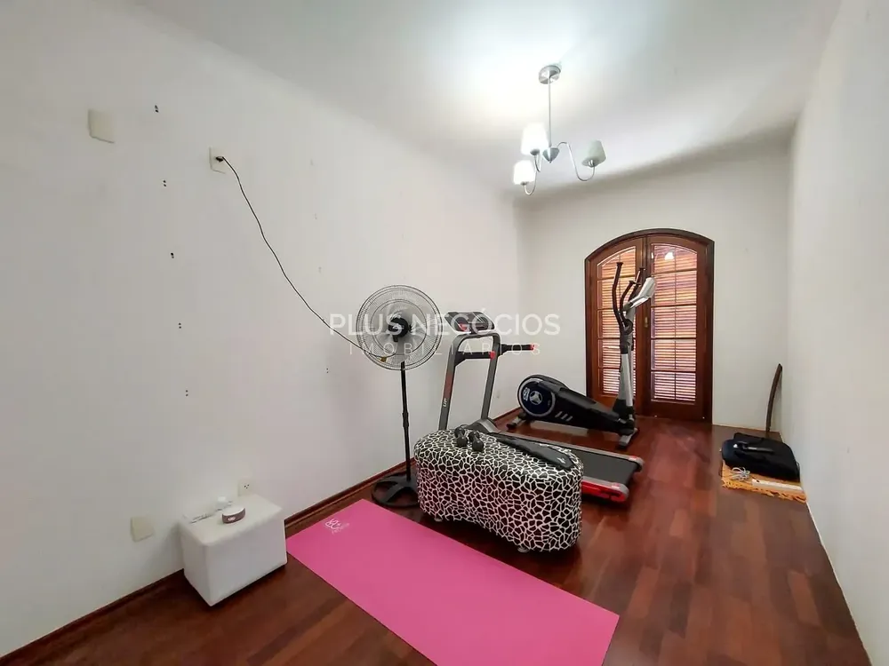 Casa, 5 quartos, 338 m² - Foto 2