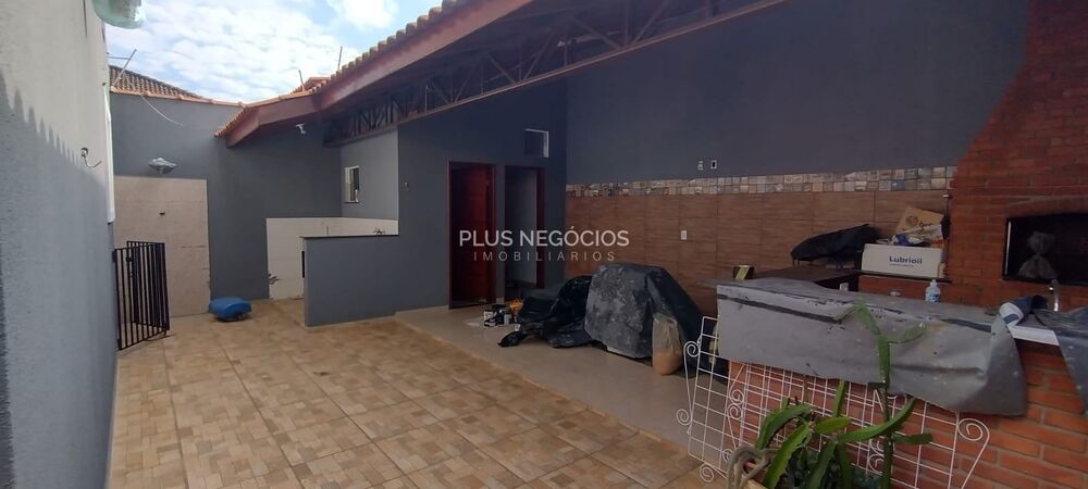 Casa à venda com 3 quartos, 168m² - Foto 3