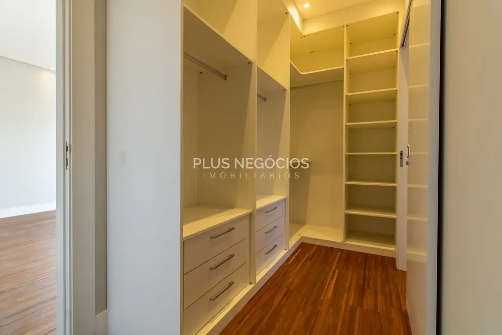 Casa, 3 quartos, 281 m² - Foto 3