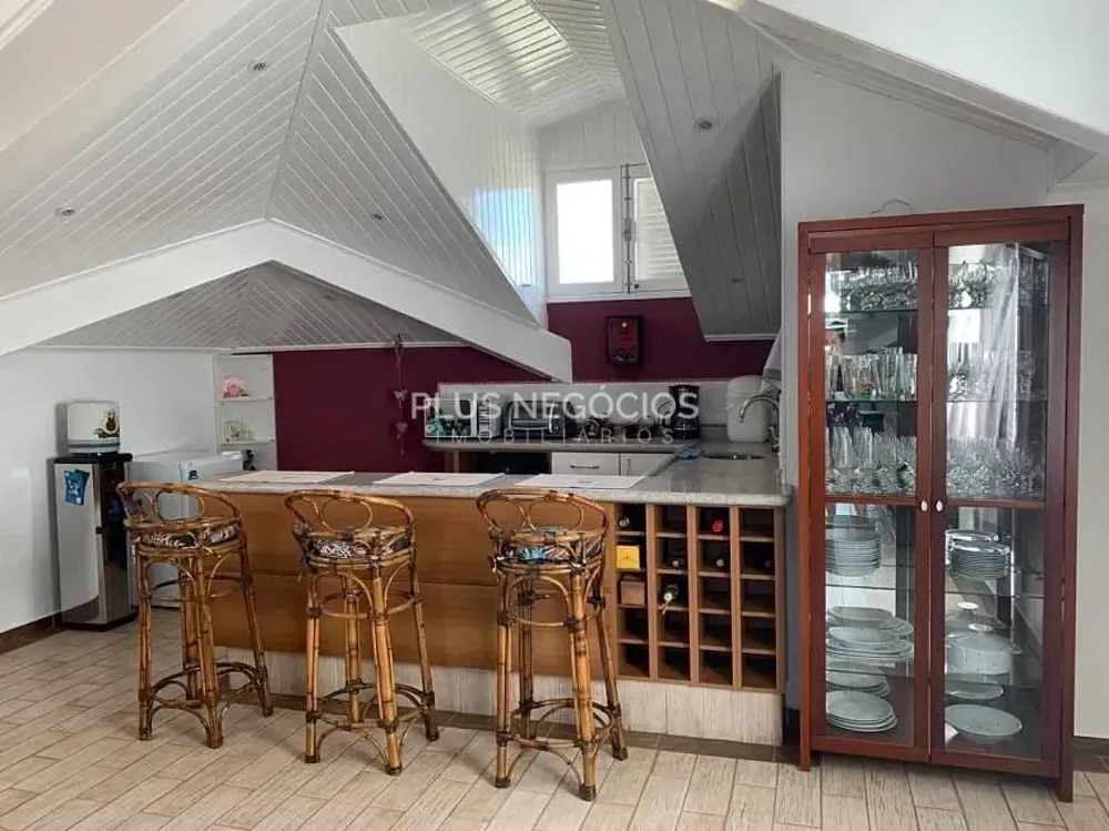 Casa, 5 quartos, 380 m² - Foto 1