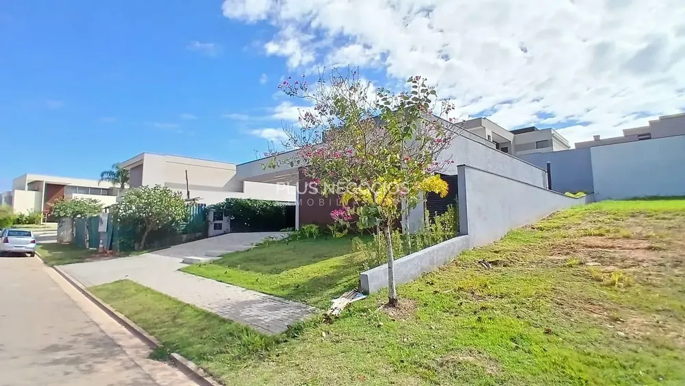 Casa, 4 quartos, 260 m² - Foto 1