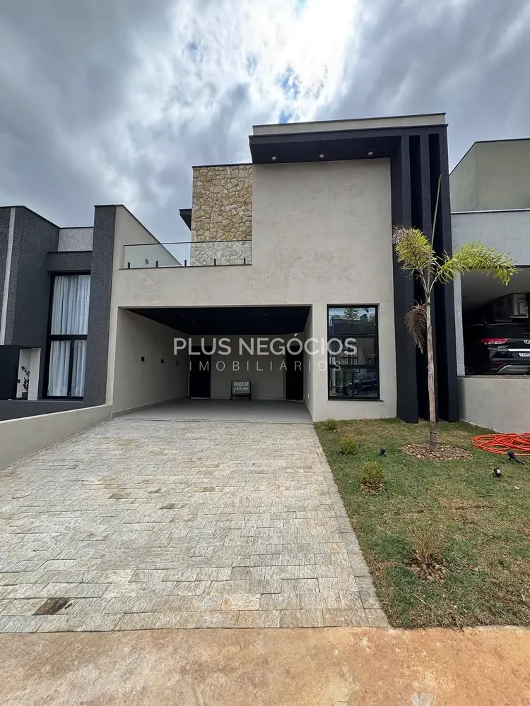 Casa, 3 quartos, 208 m² - Foto 1