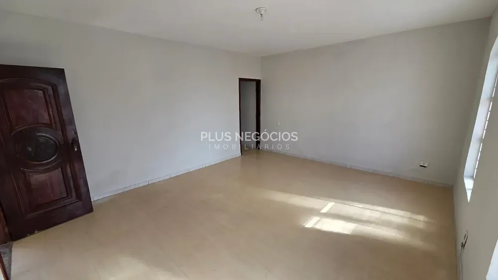 Casa, 4 quartos, 196 m² - Foto 3