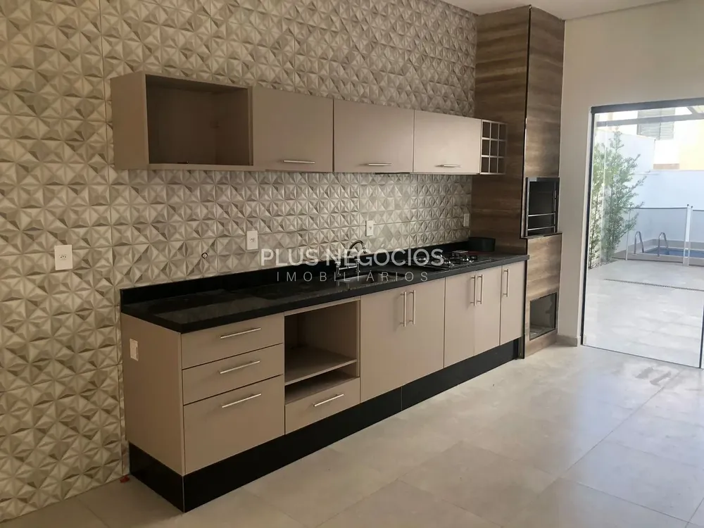 Casa, 3 quartos, 220 m² - Foto 2