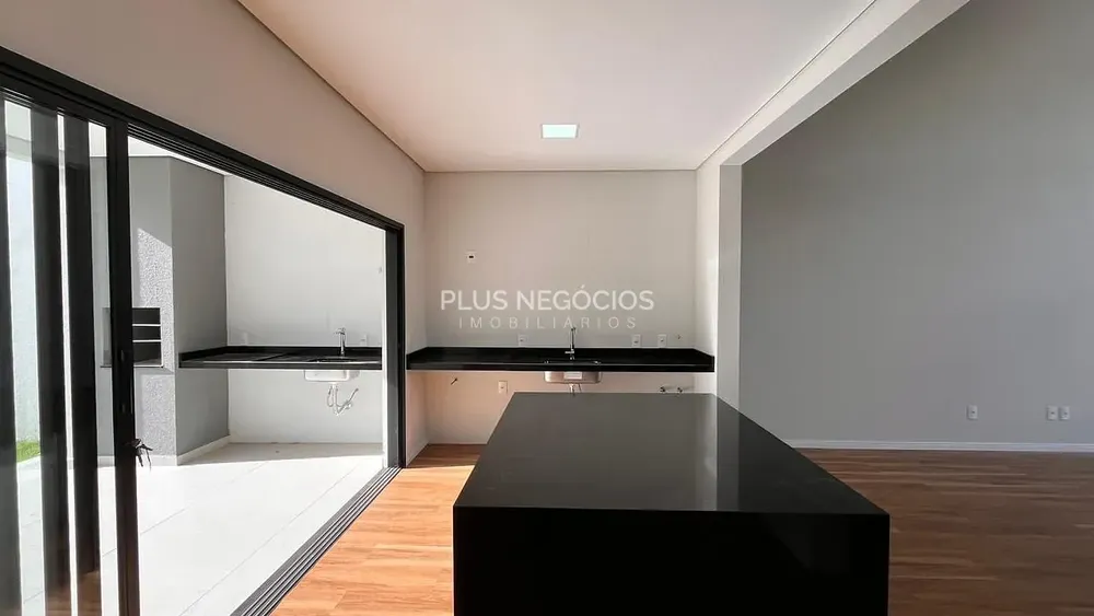 Casa, 3 quartos, 197 m² - Foto 2